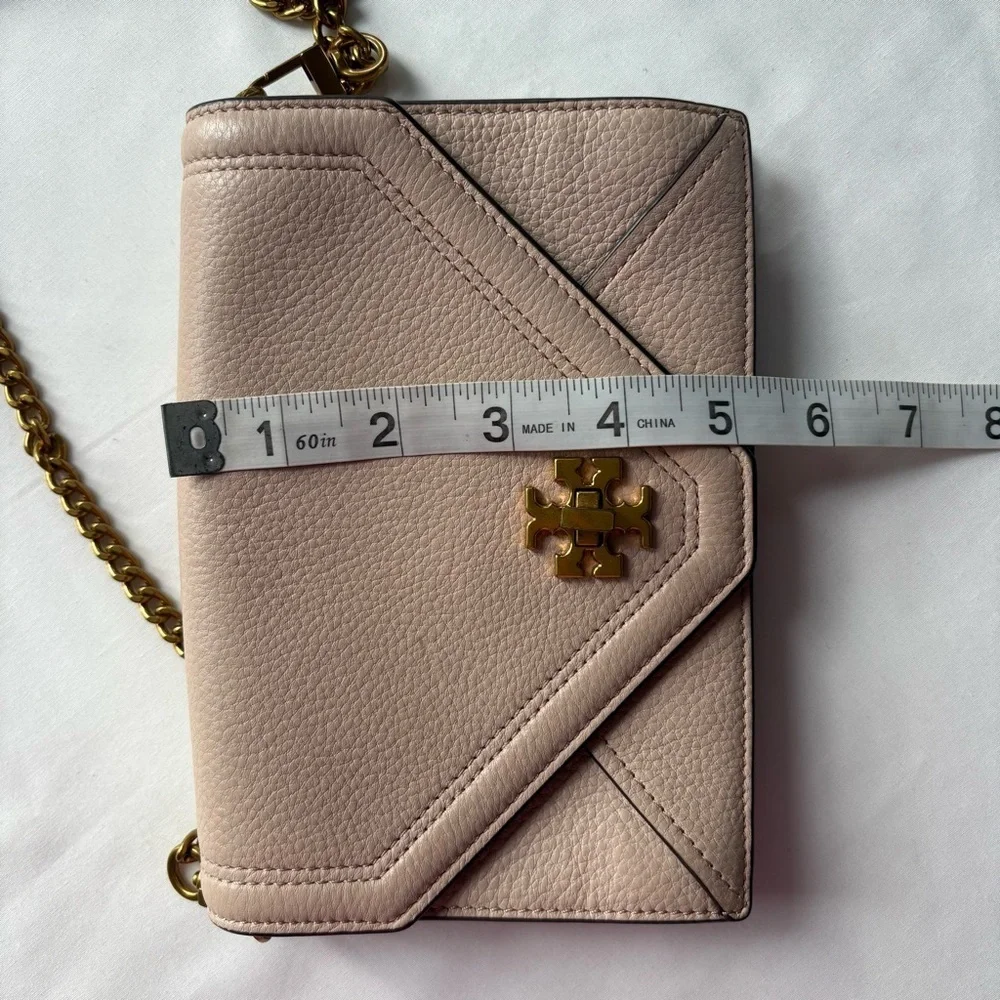 Tory Burch this pale